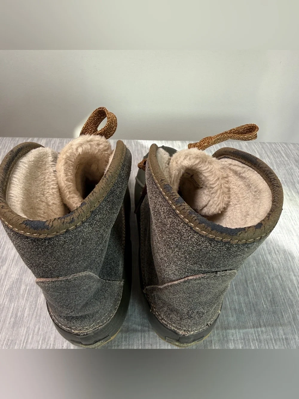 Vintage Sporto Diana Duck Boot | 7 | Gray Suede Faux Fur Lined | Genuine Duck - Picture 5 of 10